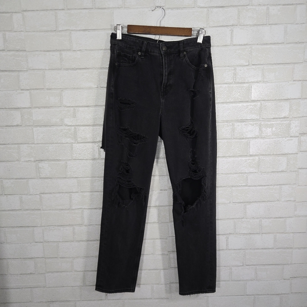 AEO distressed "mom jean"‎
